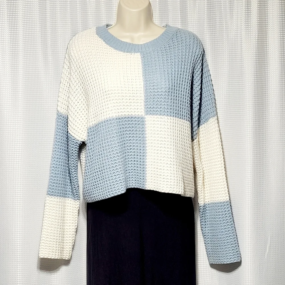 Blue & White Colorblock Cropped Oversized Waffle Knit Sweater Women's (XL - 1X)